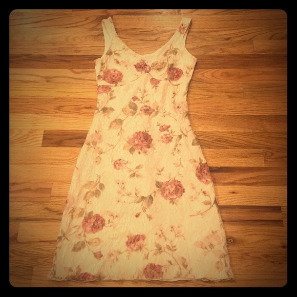 Charlotte Russe Dresses & Skirts - Women’s Floral Dress